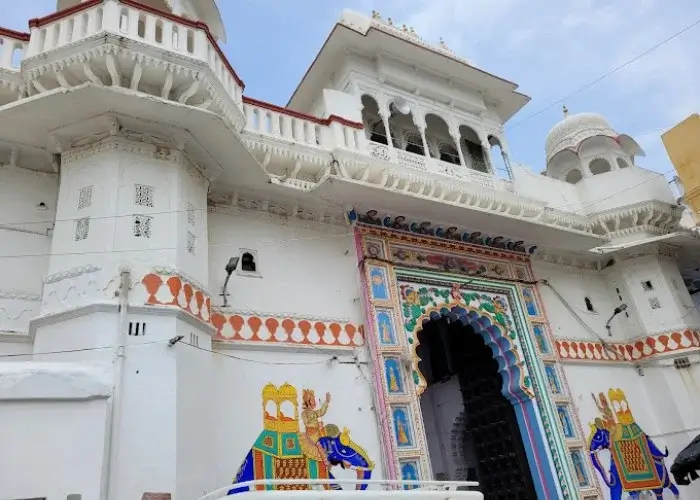 Hotel near shree Nathji Temple